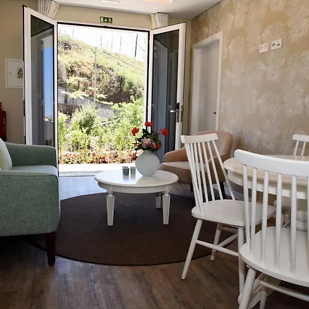 Ourmadeira - Babosas Village, Gardenias And Greenspaces פונשל